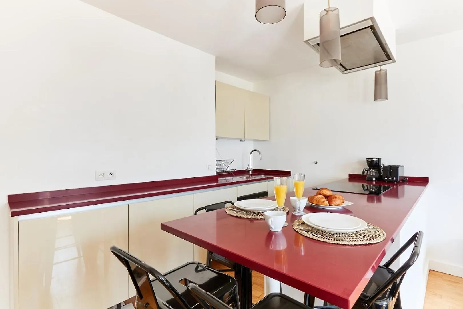 Bnbnook - Chic 1Br With Balcony - Latin Quarter Paris 0*,